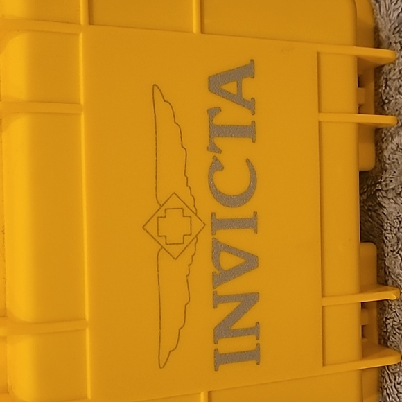 Invicta Yellow 3 Slot Dive Impact Case DC3YEL - Picture 2 of 10